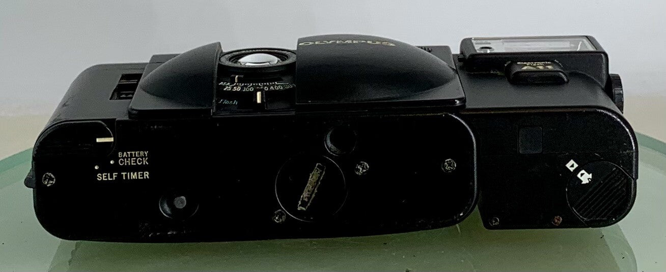OLYMPUS XA2 Electronic Flash A11 D.ZUIKO 35mm f3.5 POINT & SHOOT CAMERA Case#3267