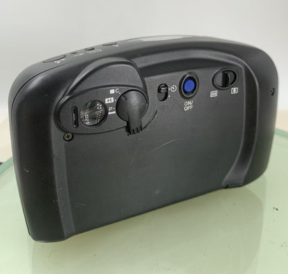 Yashica Acclaim Zoom 300 Kyocera Vintage Film Camera BLACK GOOD - TESTED - 3404