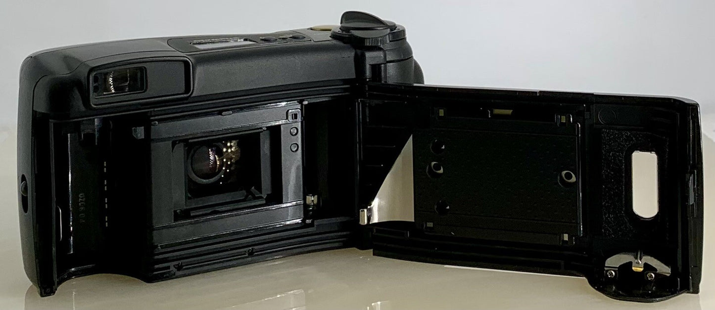 Vintage Black Olympus Superzoom 800 35mm Film Point & Shoot Film Camera #3548