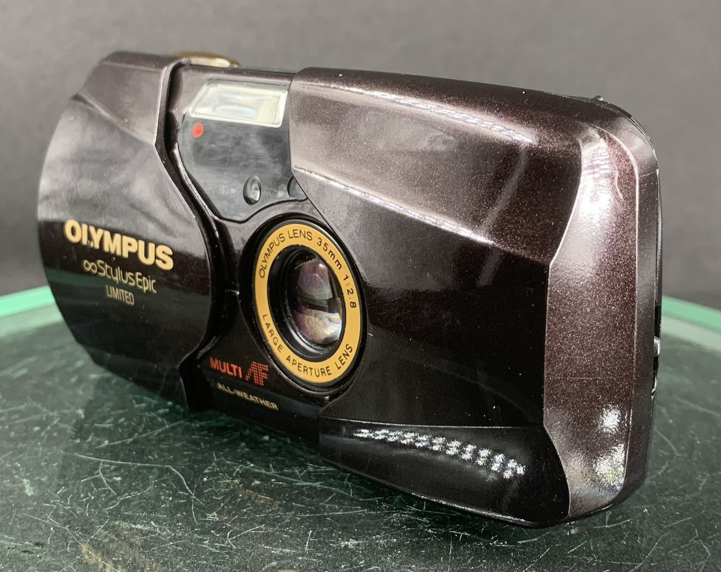 {MINT} OLYMPUS ∞STYLUS EPIC LIMITED 35MM CAMERA (4192) MADE IN TOKYO JAPAN 19988