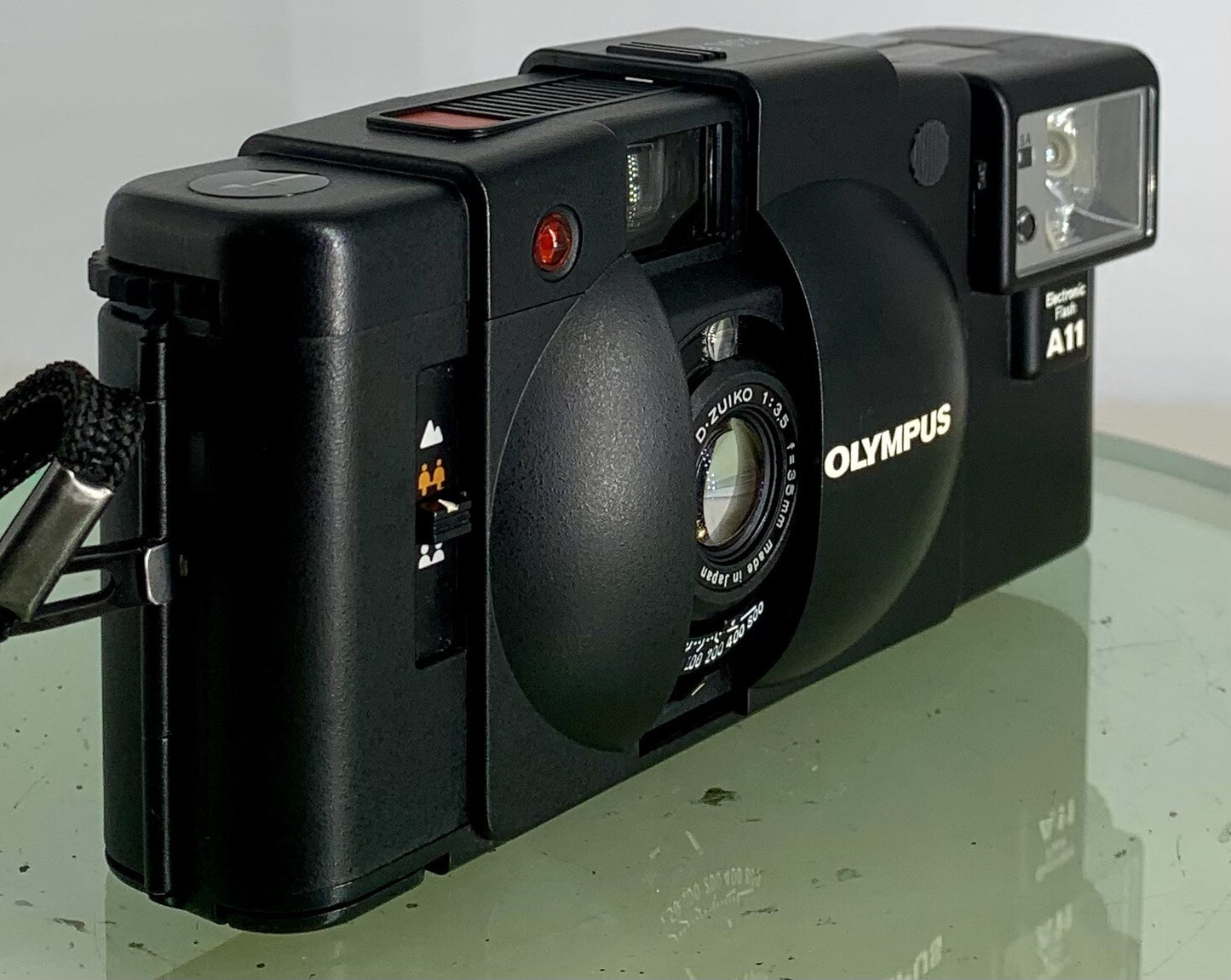 OLYMPUS XA2 Electronic Flash A11 D.ZUIKO 35mm f3.5 Point & Shoot+ Case   #3332