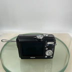 Nikon Coolpix P1- 8 megapixel 3.5 x Zoom, Digital Camera Good Condition test#4435