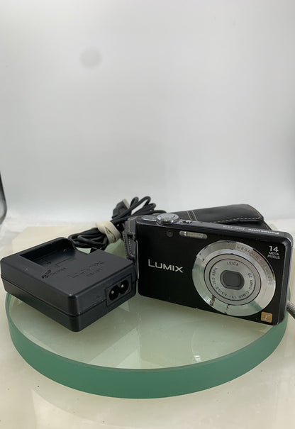 Panasonic LUMIX DMC-FS16 14MP Digital Camera+WIRE+CHARGER+COVER TESTED - 1750