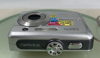 Pentax COMPACT DIGITAL CAMERA Optio E20 6.0MP Silver WITH COVER TESTED - 48