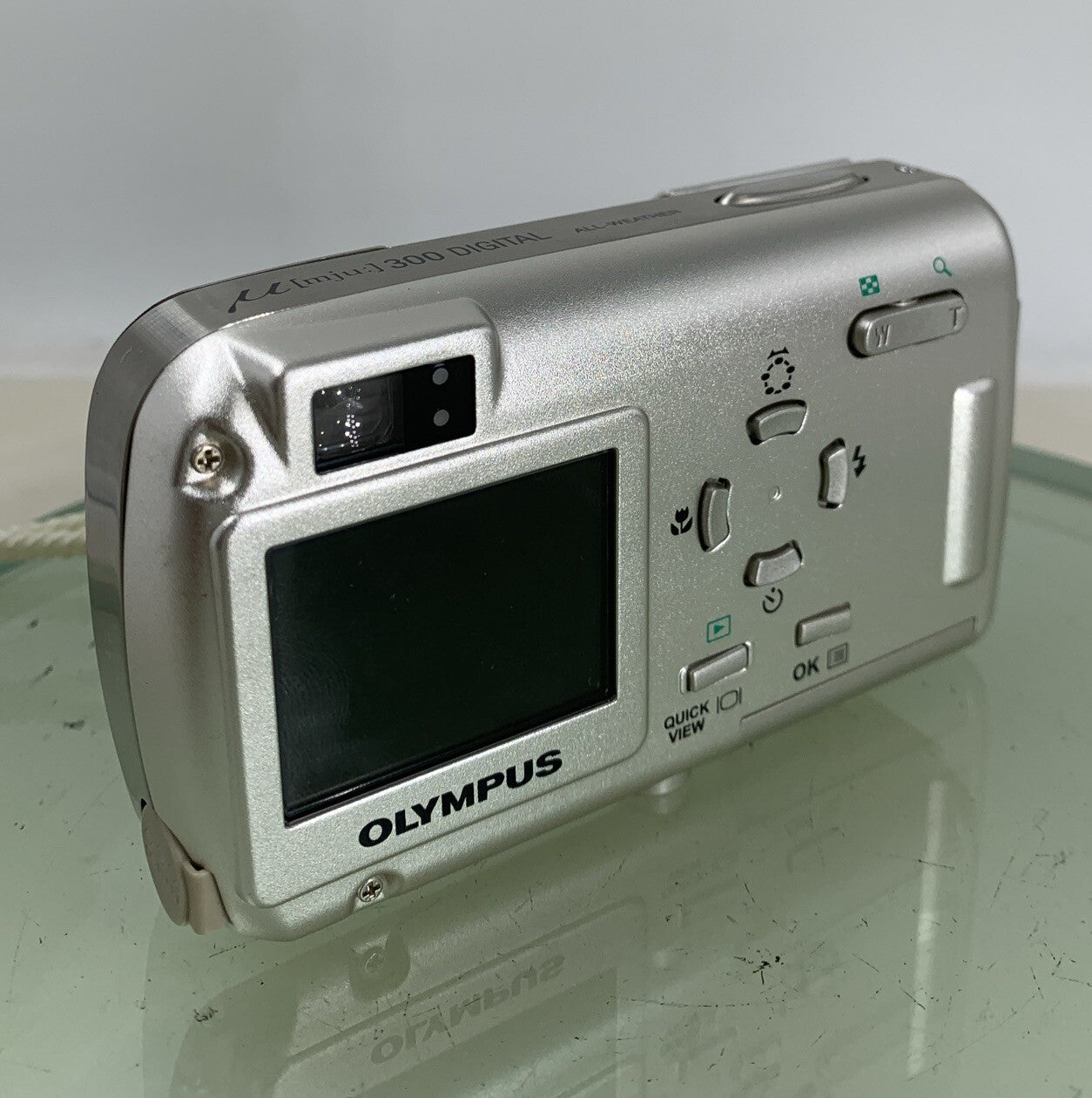 Olympus u [mju:]-300 3.2 MP COMPACT DIGITAL CAMERA SILVER + COVER TESTED - 264
