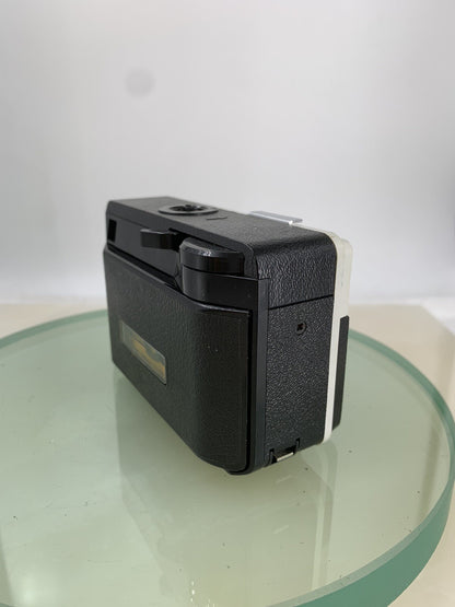 Kodak 55X Instamatic FILM CAMERA VIEW FINDER CAMERA  BLACK TESTED - 8023