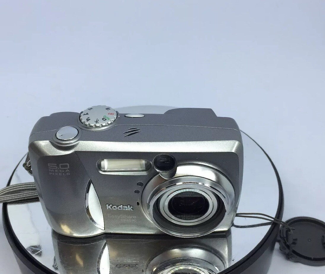 Kodak EASYSHARE DX4530 5.0MP Digital Camera-TESTED Cased Good condition #6992