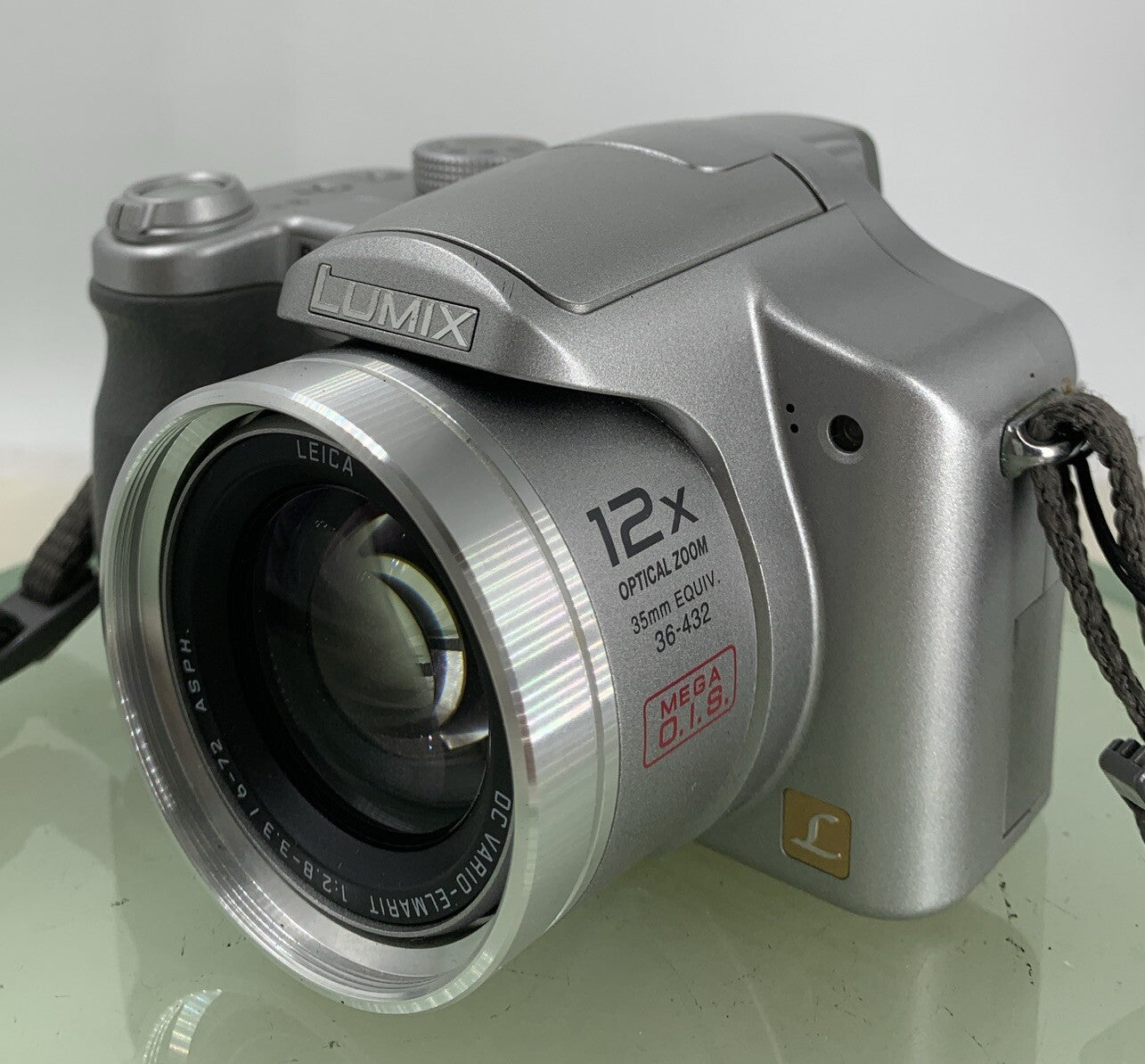 Panasonic Lumix DMC-FZ7 COMPACT DIGITAL CAMERA SILVER+CHARGER+BAG TESTED - 4572