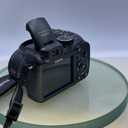 FujiFilm FinePix S1500 10MP 12x Zoom Mini SLR Style Bridge Camera Cased VGC #5464