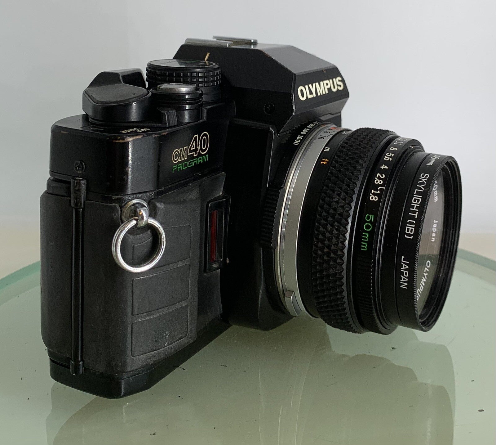 Olympus OM40 Program 35mm Film Camera + Olympus 50mm F/1.8 Zuiko Lens  #1902