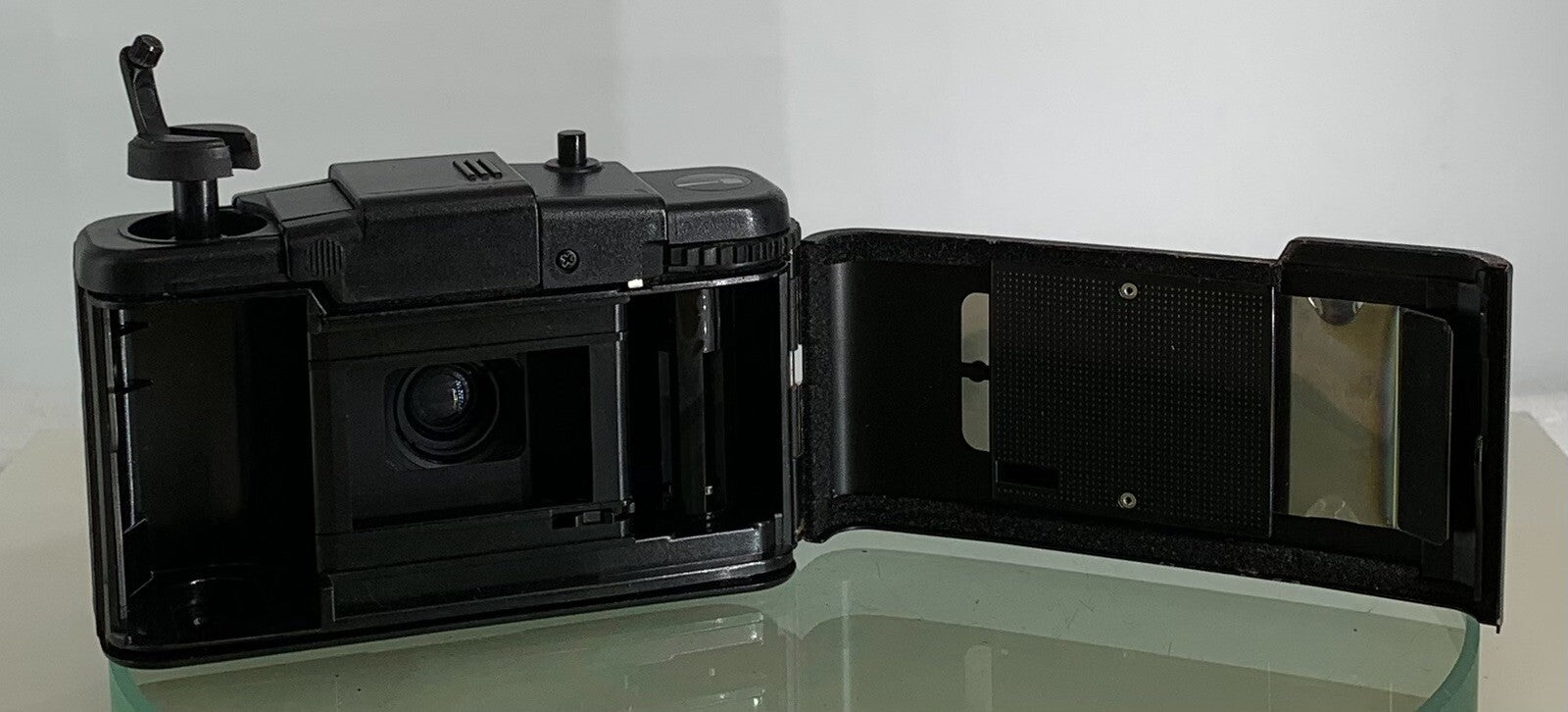 "SERVICED" Olympus XA 1 35mm point and shoot Film Camera Well Used Lomo Retro2496