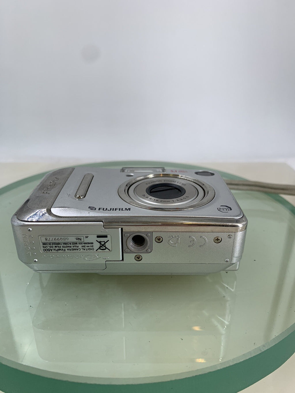 Fujifilm COMPACT Digital Camera FinePix A500 5.1MP SILVER + WIRE  TESTED - 827