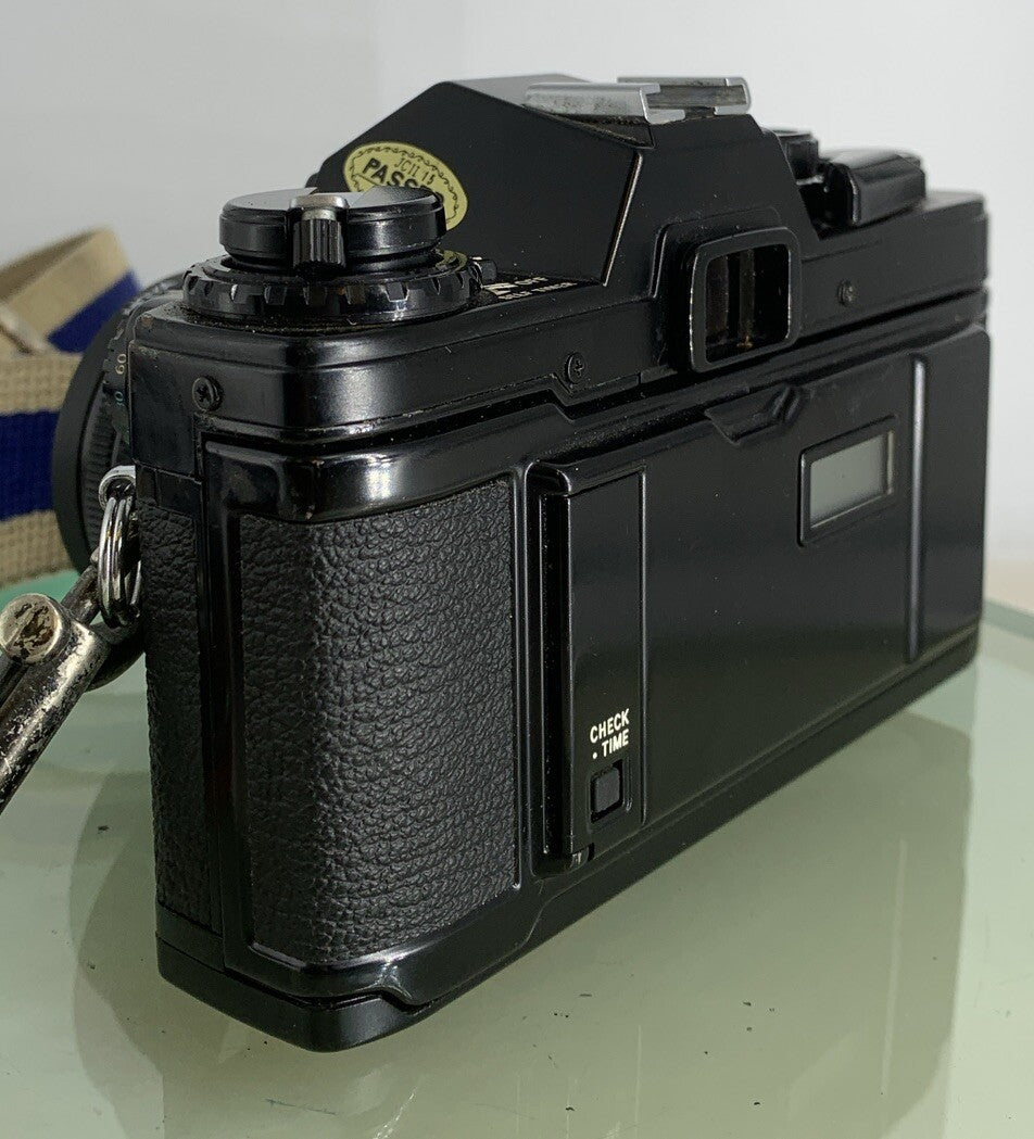 Black Quartz Olympus OM10 35mm SLR Camera Olympus 50mm 1.8 Manual Adapter TESTED4
