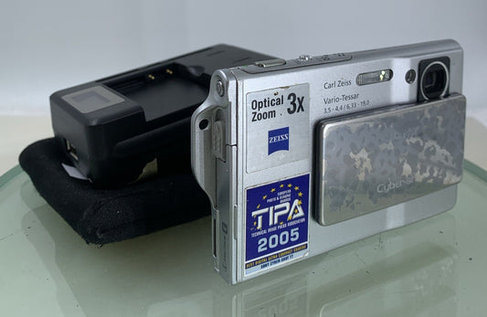 Sony Cyber Shot Digital Camera DSC-T7 SILVER + CHARGER+ COVER TESTED - 7710