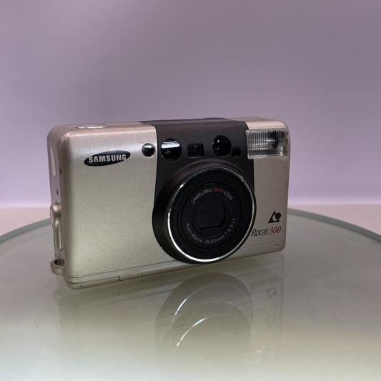 Samsung Rocas 300 Compact APS Film Camera Auto Macro 28-80mm 1:4.2-11 TESTED#3610