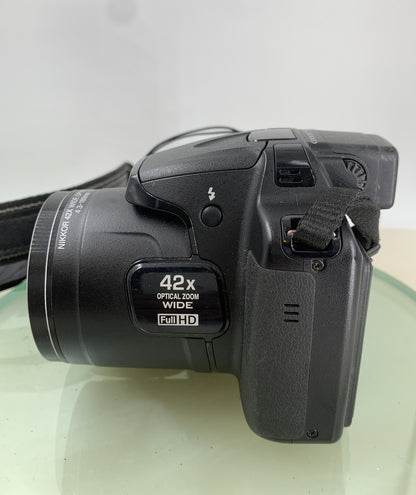 Nikon Coolpix P530 42X ZOOM Camera & CHARGER NO CARD, BLACK COLOR - TESTED - 3582