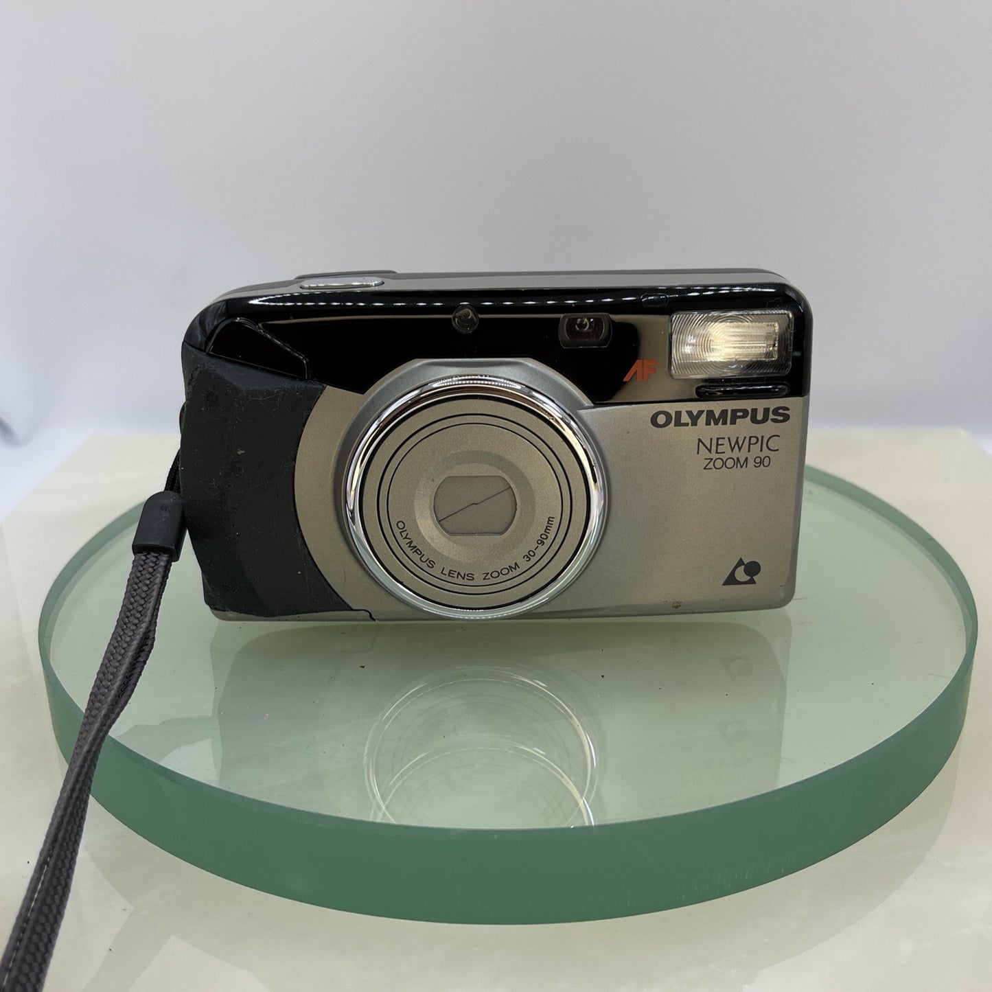 OLYMPUS NEWPIC ZOOM 90 QUARTZ DATE APS FILM CAMERA #2131