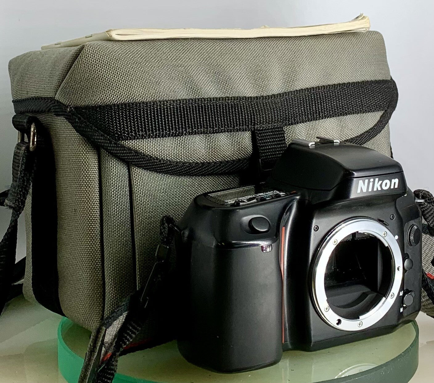 Nikon N70 35mm AF SLR Film Camera - Body Only + Instructions + Bag + Tested -3050