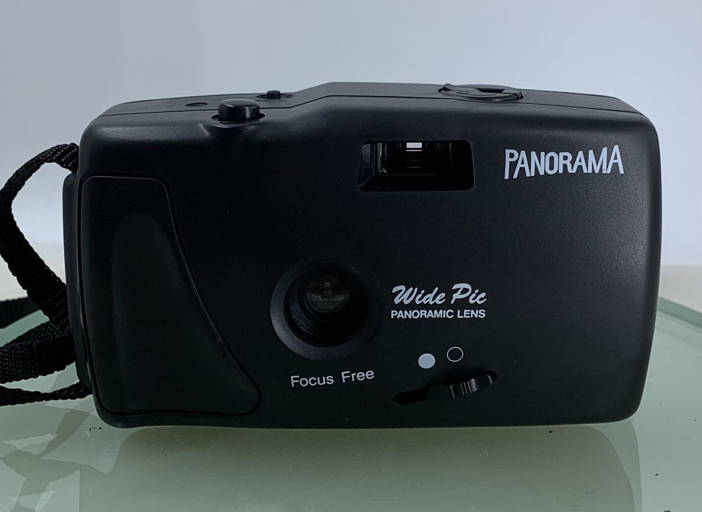 Panorama Wide Pic 35mm Film Point and Shoot Camera BLACK + COVER - TESTED - 8821