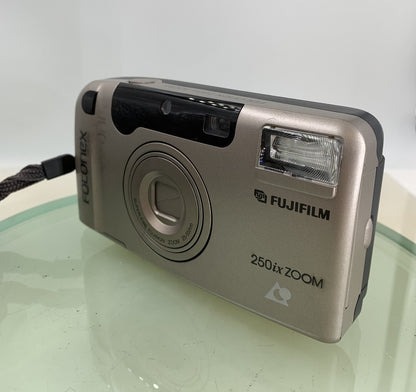 Fujifilm Fotonex 250ix Zoom Compact Film Camera WITH COVER TESTED - 8411