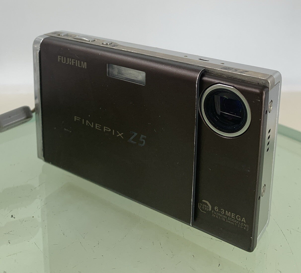 Fujifilm FINEPIX DIGITAL CAMERA Z5fd 6.3MP BLACK WITH CHARGER TESTED - 6542