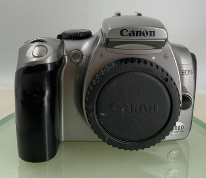 Canon Digital Camera SLR EOS 300D SILVER WITH CHARGER, NO CARD TESTED - 2611