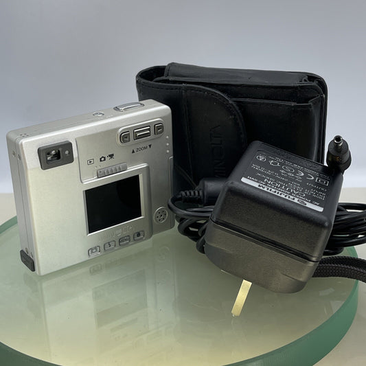 Konica Minolta Dimage X 2.0MP Compact retro Digital Camera Cased Charger +++#4670