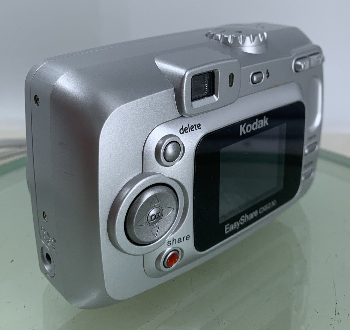 Kodak EasyShare CX6230 2.0MP Silver Digital Camera WITH COVER TESTED - 6724