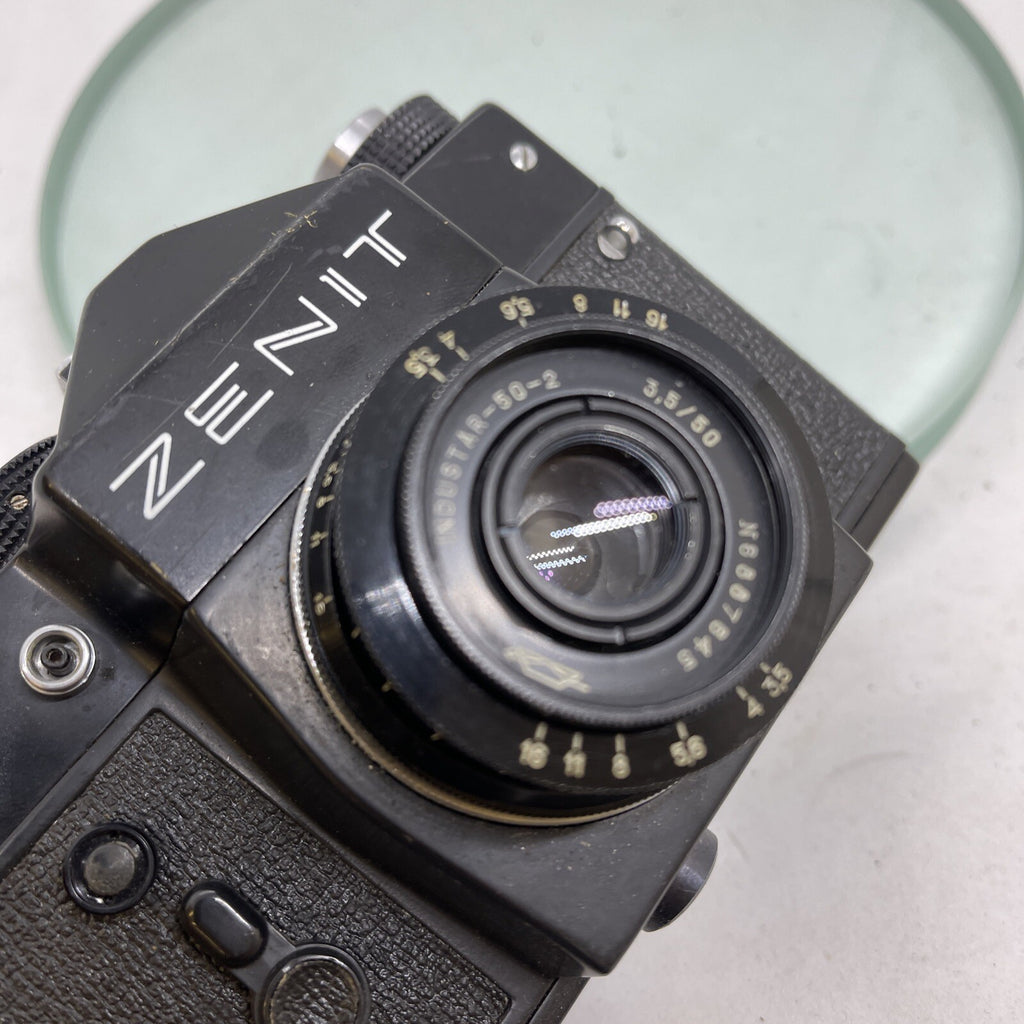 ZENIT 12 XP 35mm Film SLR M42 Screw Mount Manual Camera + INDUSTAR-50-2 50mm 3,59