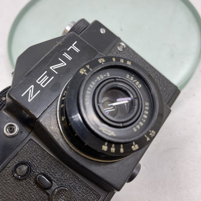 ZENIT 12 XP 35mm Film SLR M42 Screw Mount Manual Camera + INDUSTAR-50-2 50mm 3,59