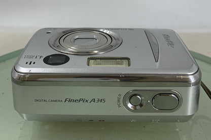 Fujifilm Digital Camera FinePix A345 4.1MP SILVER NO CHARGER TESTED - 7427