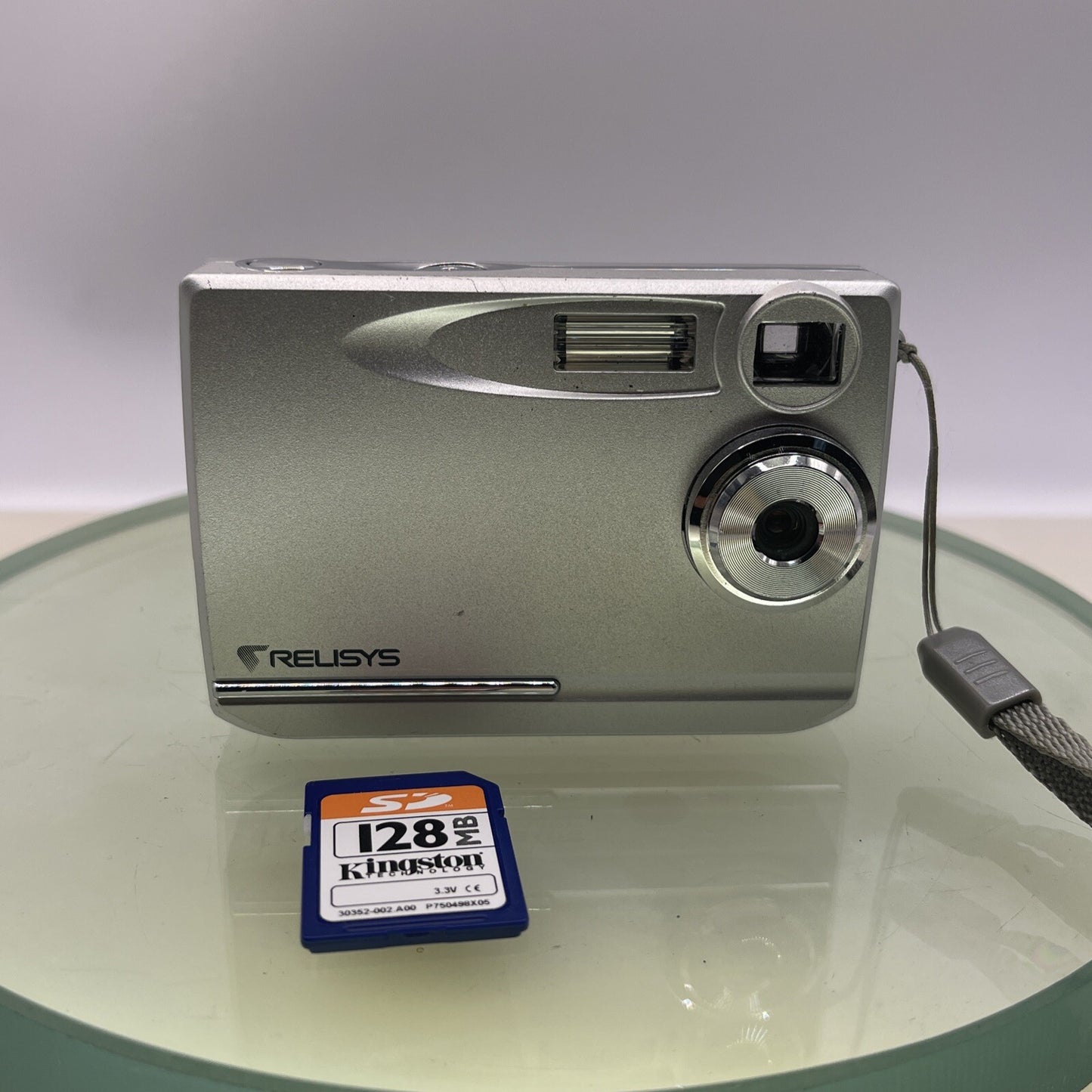 Relisys RDC-3100 3.1MP Compact Digital Camera Silver Tested 128MB SD Card #6411