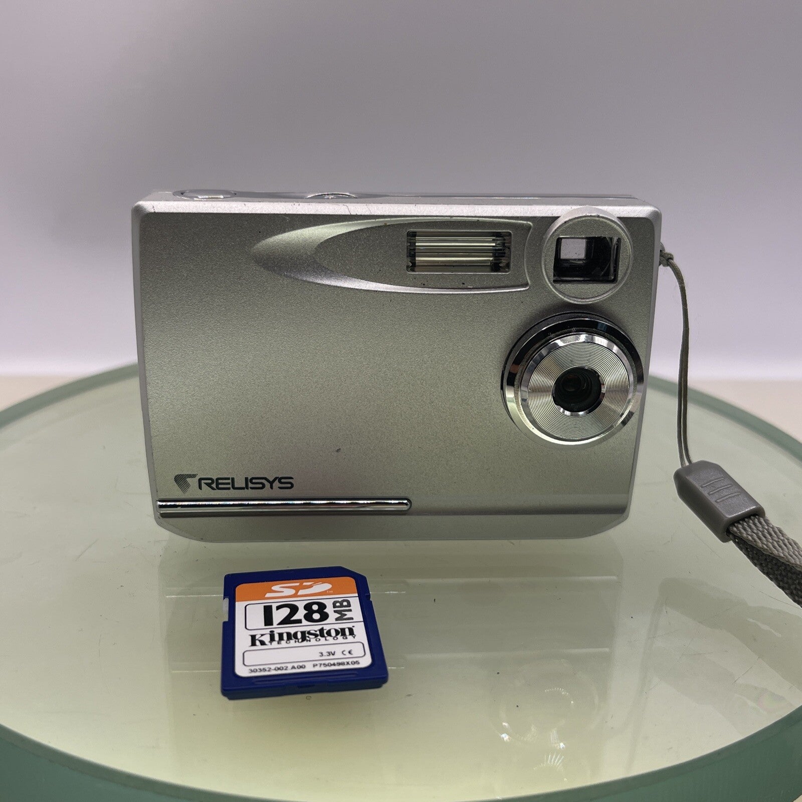 Relisys RDC-3100 3.1MP Compact Digital Camera Silver Tested 128MB SD Card #6411