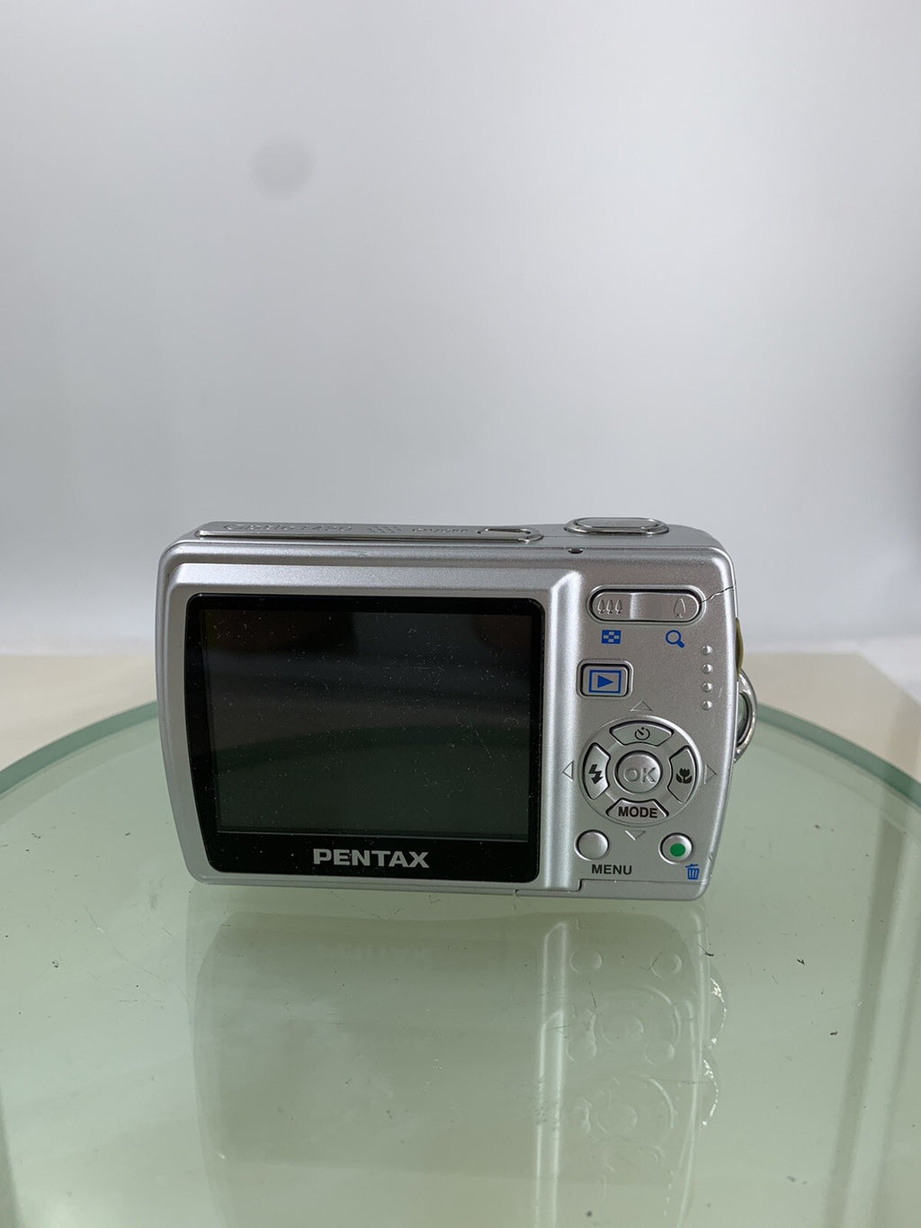 Pentax Optio M20 Digital Camera 7.0 MP SILVER NO CARD NO CHARGER TESTED - 4623