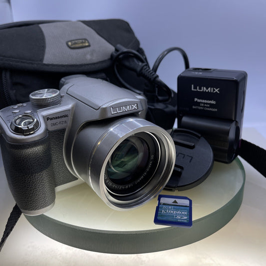 Panasonic LUMIX DMC-FZ18 SLR zoom 18x 8.1MP LEICA lens +Charger+2GB SD Card #6860
