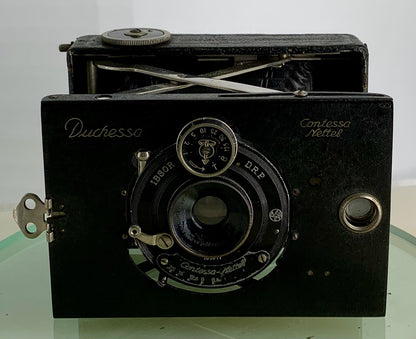 Rare Contessa Nettel Duchessa strut folding camera 6cm - 9cm . c.1913-1925  #3071