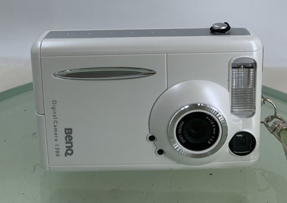 BenQ Compact Digital Camera 1300 WHITE WITH BOX WORKING AND TESTED - 8411