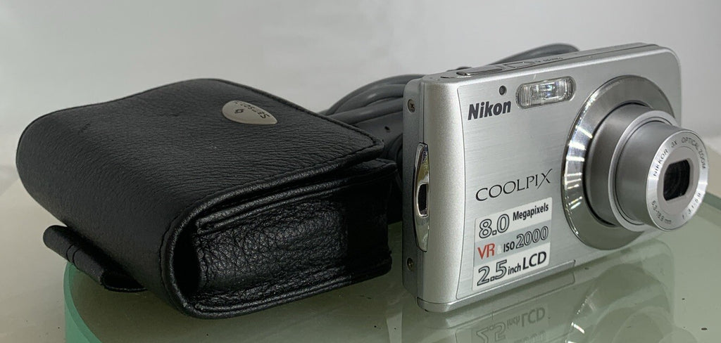 Nikon CoolPix S210 8.0MP Digital Camera SILVER+CHARGER+COVER+WIRE TESTED - 9950