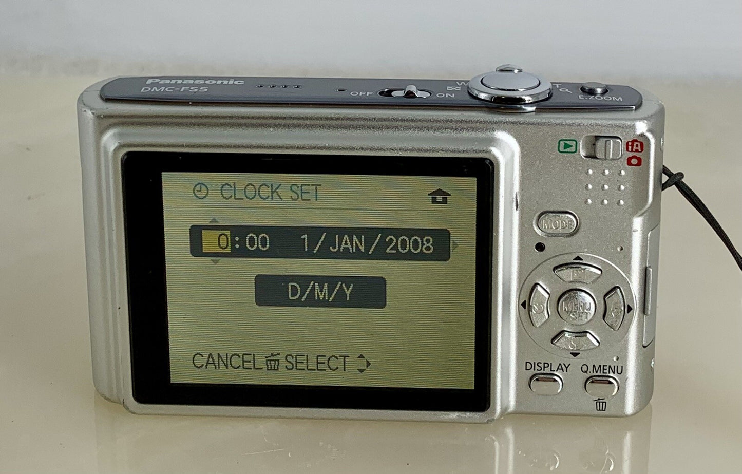 Panasonic LUMIX DMC-FS5 10.1MP Digital Camera + Silver + Charger + Tested - 5554