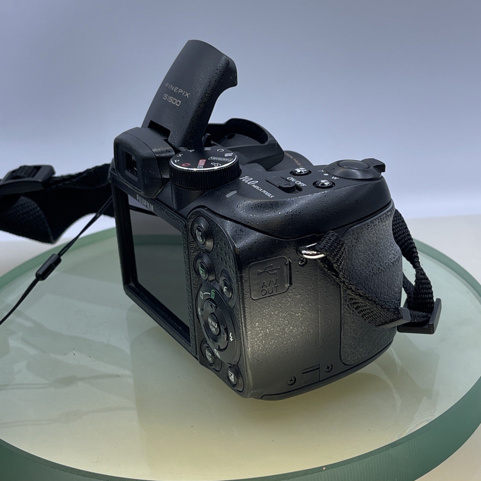FujiFilm FinePix S1500 10MP 12x Zoom Mini SLR Style Bridge Camera Cased VGC #5466