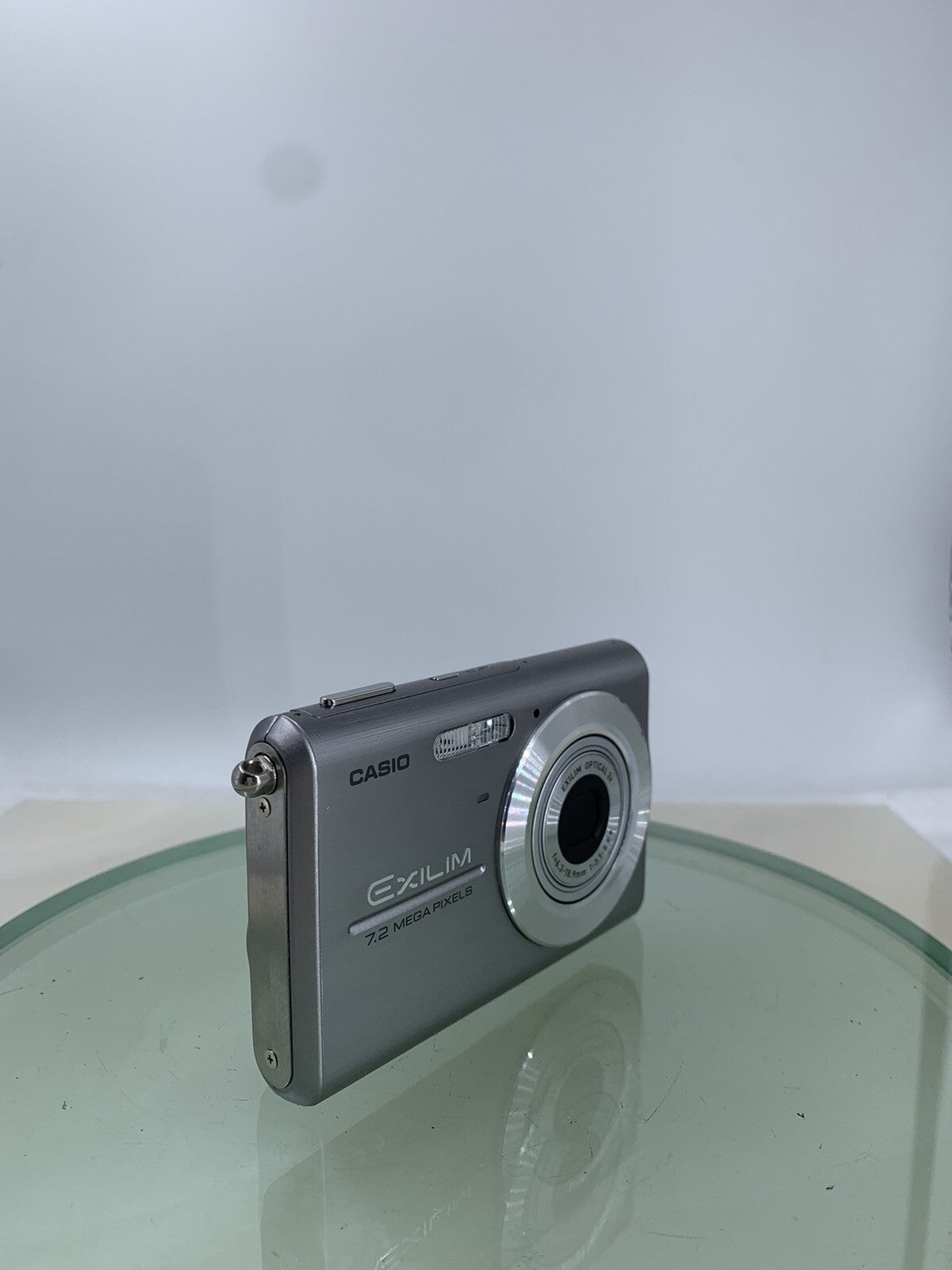 Casio Digital Camera EXILIM EX-Z75 7.2MP SILVER WITH CHARGER TESTED - 6892