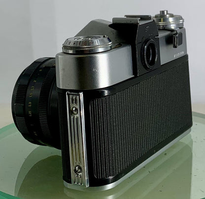 Very Rare ZENIT E POINT AND SHOOT FILM CAMERA+HELIOS-44M LENS+SILVER+TESTED-3405