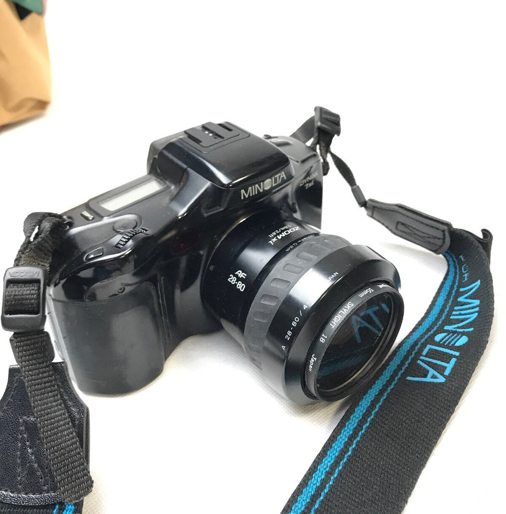 Minolta Dynax 7Xi 35mm SLR with 2 Minolta Lenses Zoom 28-80mm,70-210mm ,Great ++1