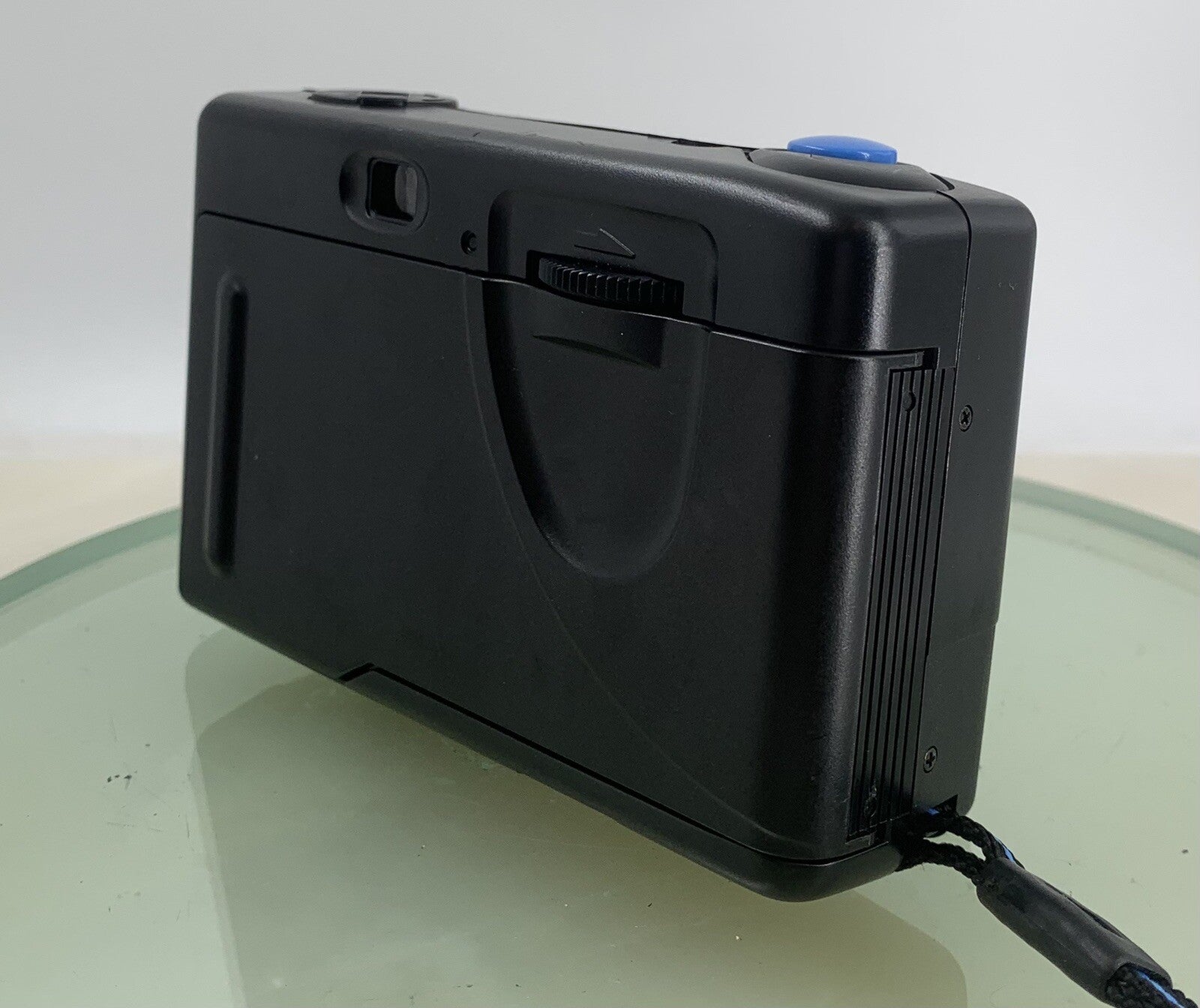 HALINA PANORAMA COMPACT 35MM FILM CAMERA WITH PANORAMIC LENS TESTED - 9882