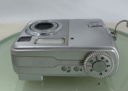 Kodak Digital Camera EasyShare C330 4.0MP Silver NO SD CARD Tested  - 2987