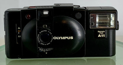 OLYMPUS XA2 Electronic Flash A11 D.ZUIKO 35mm f3.5 POINT & SHOOT CAMERA Case#3261