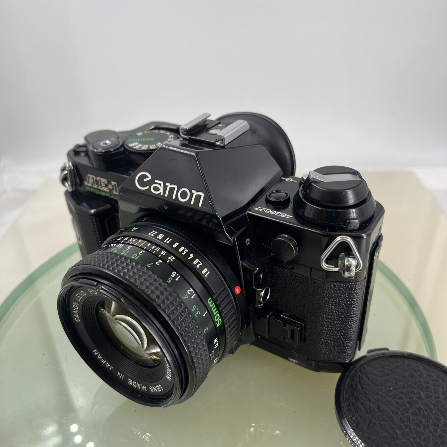 Canon AE-1 Program 35mm SLR Film Manual Camera BLACK+Canon 50mm F/1.8 FD Lens7572