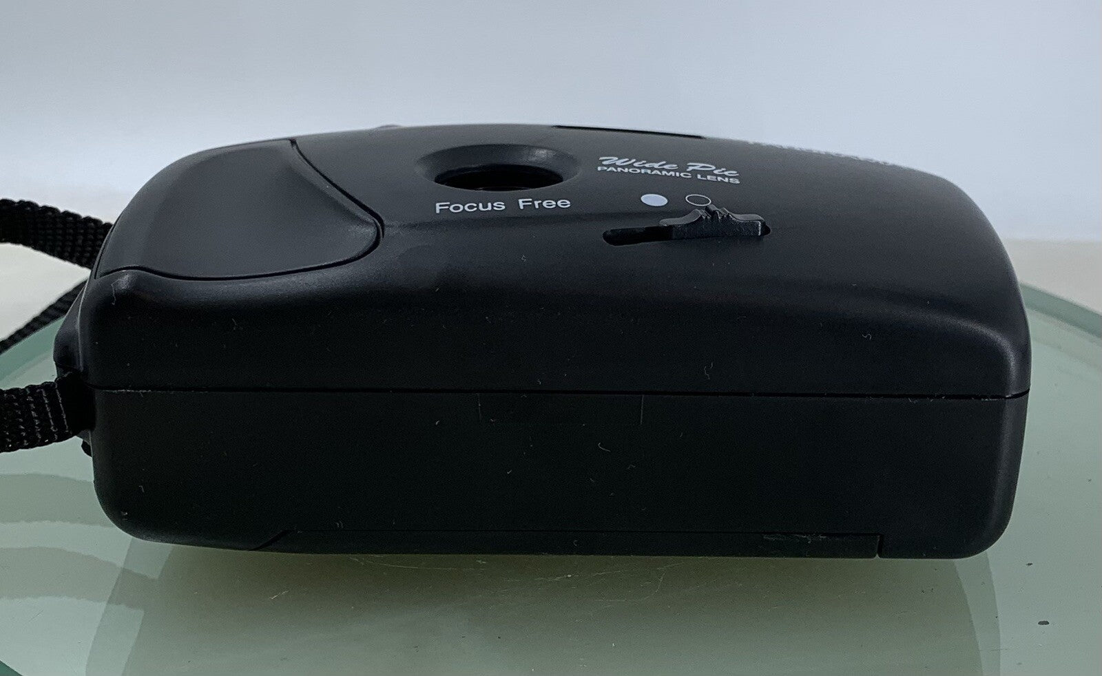 Panorama Wide Pic 35mm Film Point and Shoot Camera BLACK + COVER - TESTED - 8827