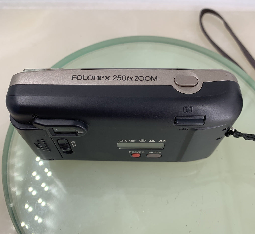 Fujifilm Fotonex 250ix Zoom Compact Film Camera WITH COVER TESTED - 8414