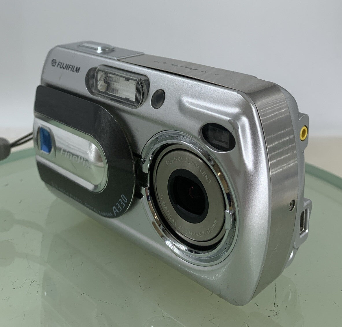 Fujifilm FinePix Digital Camera A330 3.2MP NO CARD NO CHARGER TESTED - 7762